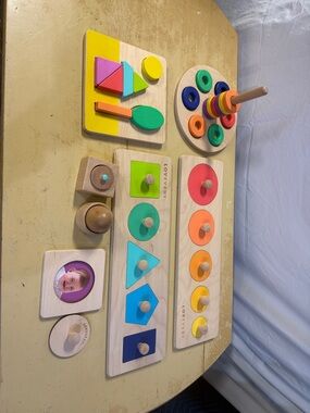 Lovevery Wooden Shape & Stacking Learning Set in Multicolor